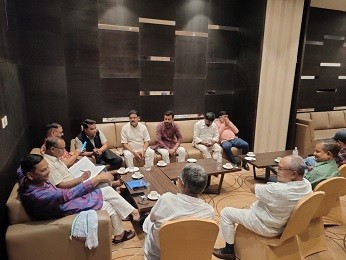 वीरगञ्जमा सत्ता गठबन्धनका दलहरुको बैठक, गठबन्धनलाई जिताउन उपसमिति गठन